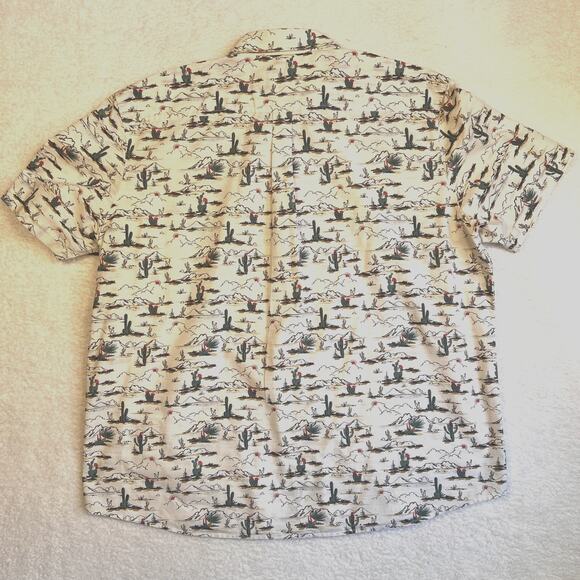 Johnnie O Mens 2XL Ezekiel Button Down Shirt White Cactus Hangin Out Resort - Picture 2 of 7